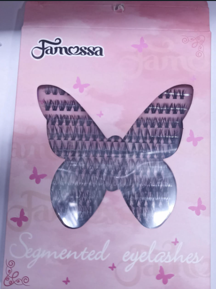 FAMOSSAS PESTAÑAS SEGMENTADAS